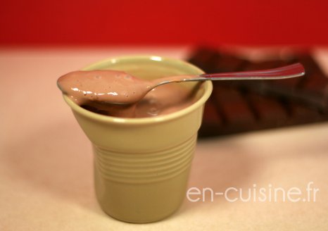 Recette crèmes dessert au chocolat caramel façon Danette au Thermomix