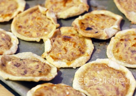 Recette tartelettes oignons rouges et feta au Thermomix